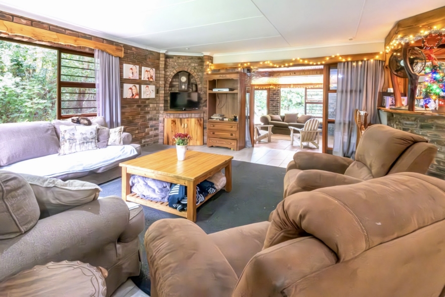 5 Bedroom Property for Sale in Fernridge Western Cape